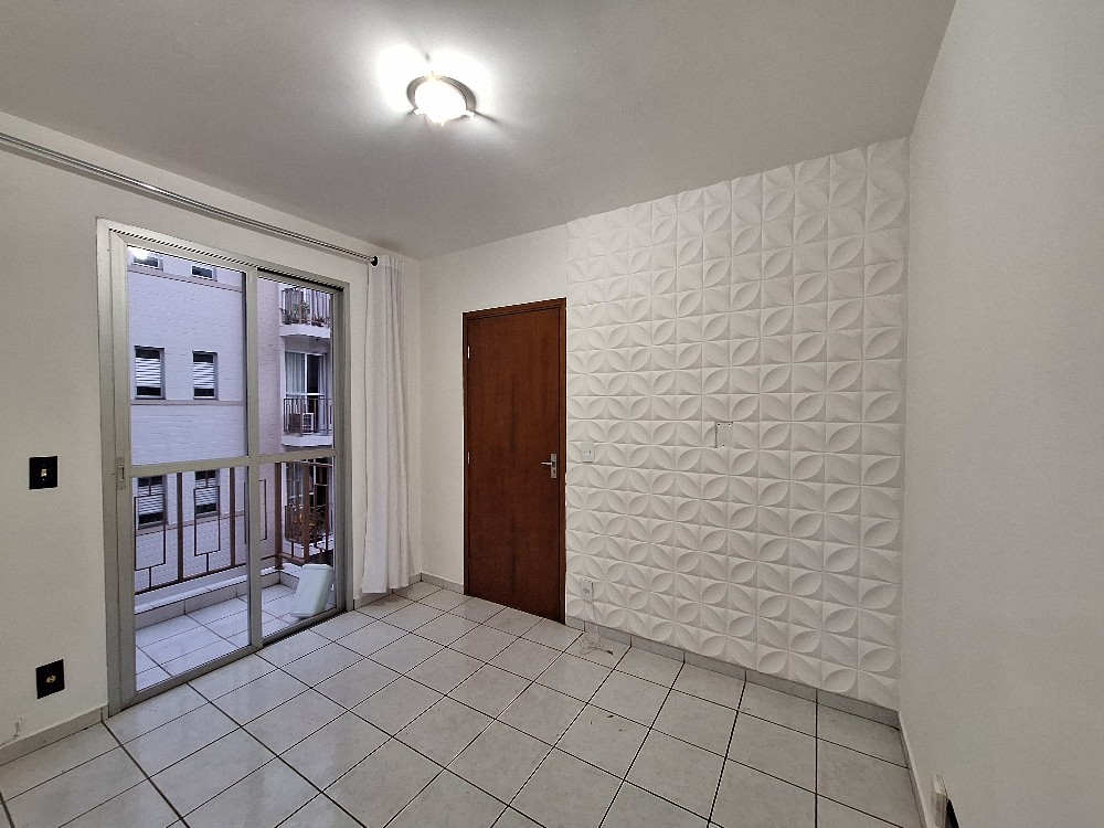 Apartamento Residencial Adelaide Amparo/SP.
