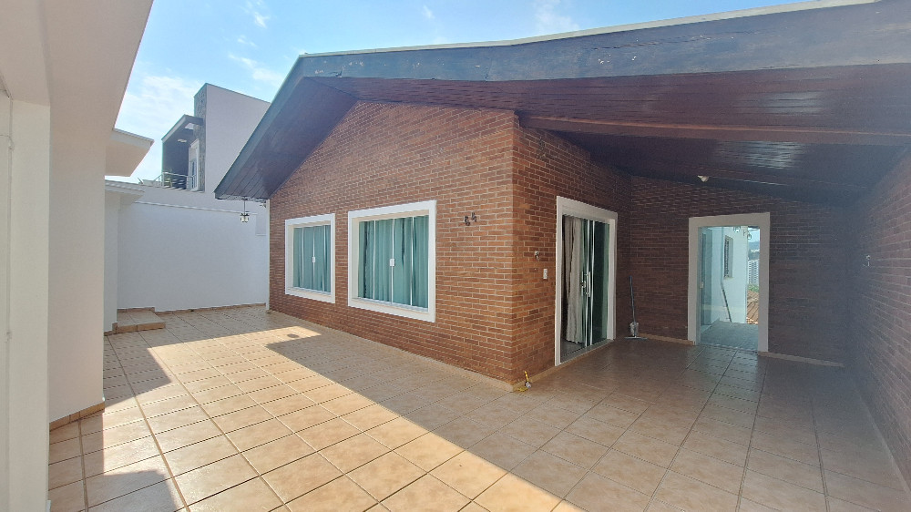 Casa em Amparo/SP.